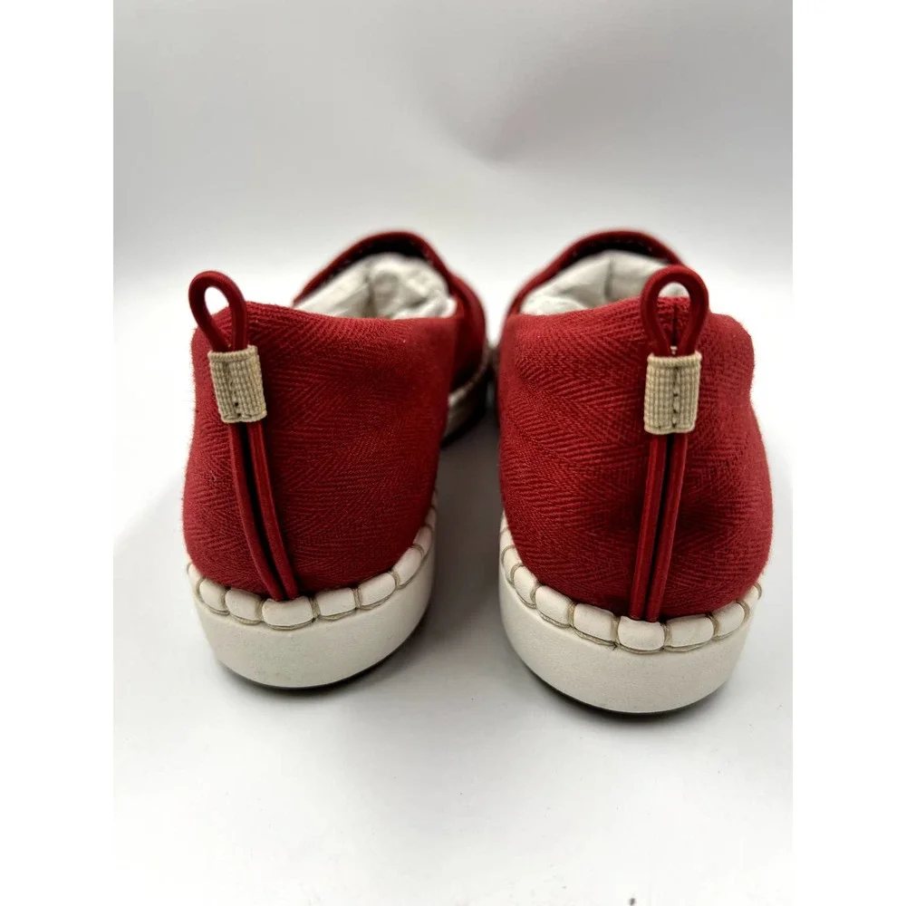 Cloudsteppers by Clarks Women's Size 10 Red Rouge Slip-on Sneaker Shoes NEW - Picture 4 of 6